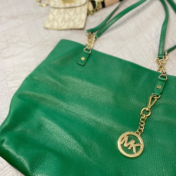 MICHAEL Michael Kors Bags Mk Green Pebbled Leather Tote Bag Gold